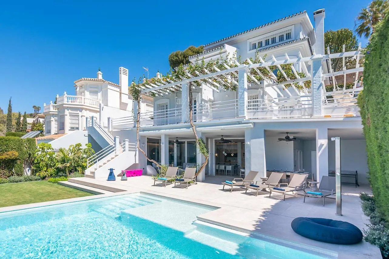 Homeclub Espectacular Villa En El Candado Malaga